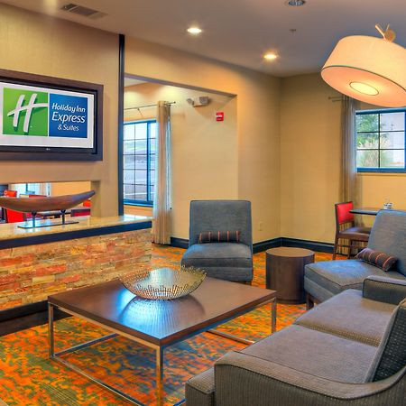 Holiday Inn Express And Suites Granbury By Ihg Экстерьер фото