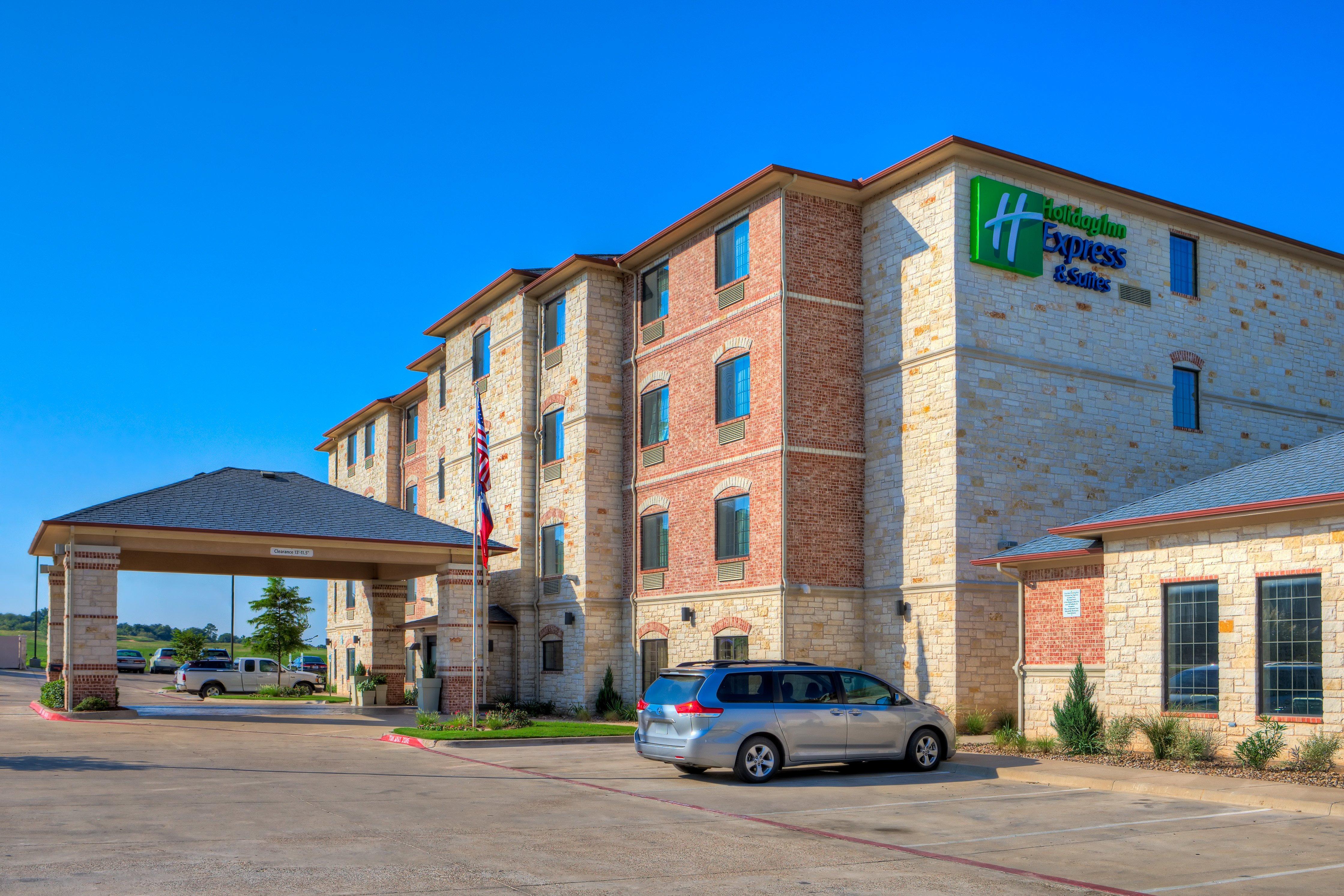Holiday Inn Express And Suites Granbury By Ihg Экстерьер фото