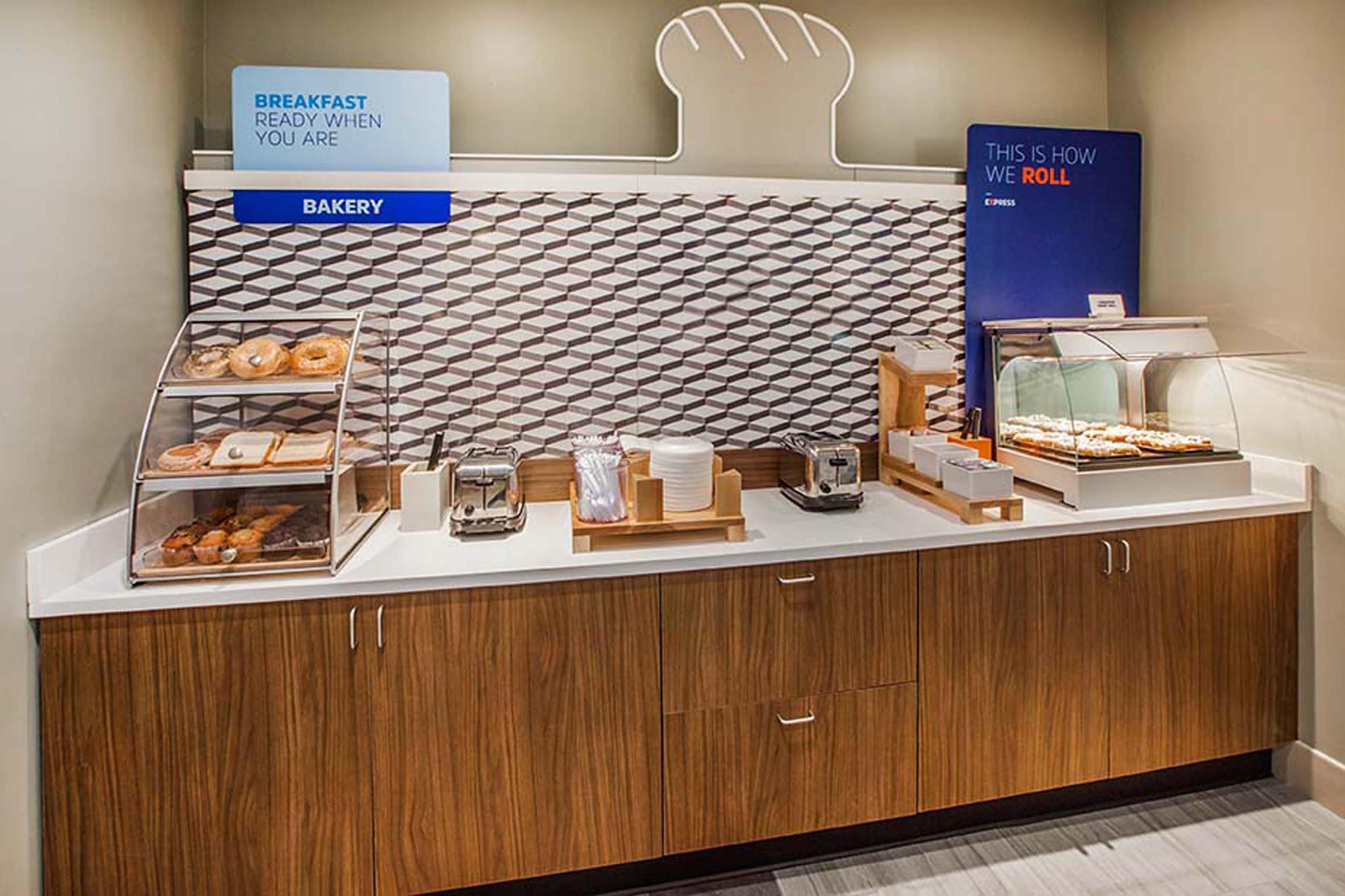 Holiday Inn Express And Suites Granbury By Ihg Экстерьер фото
