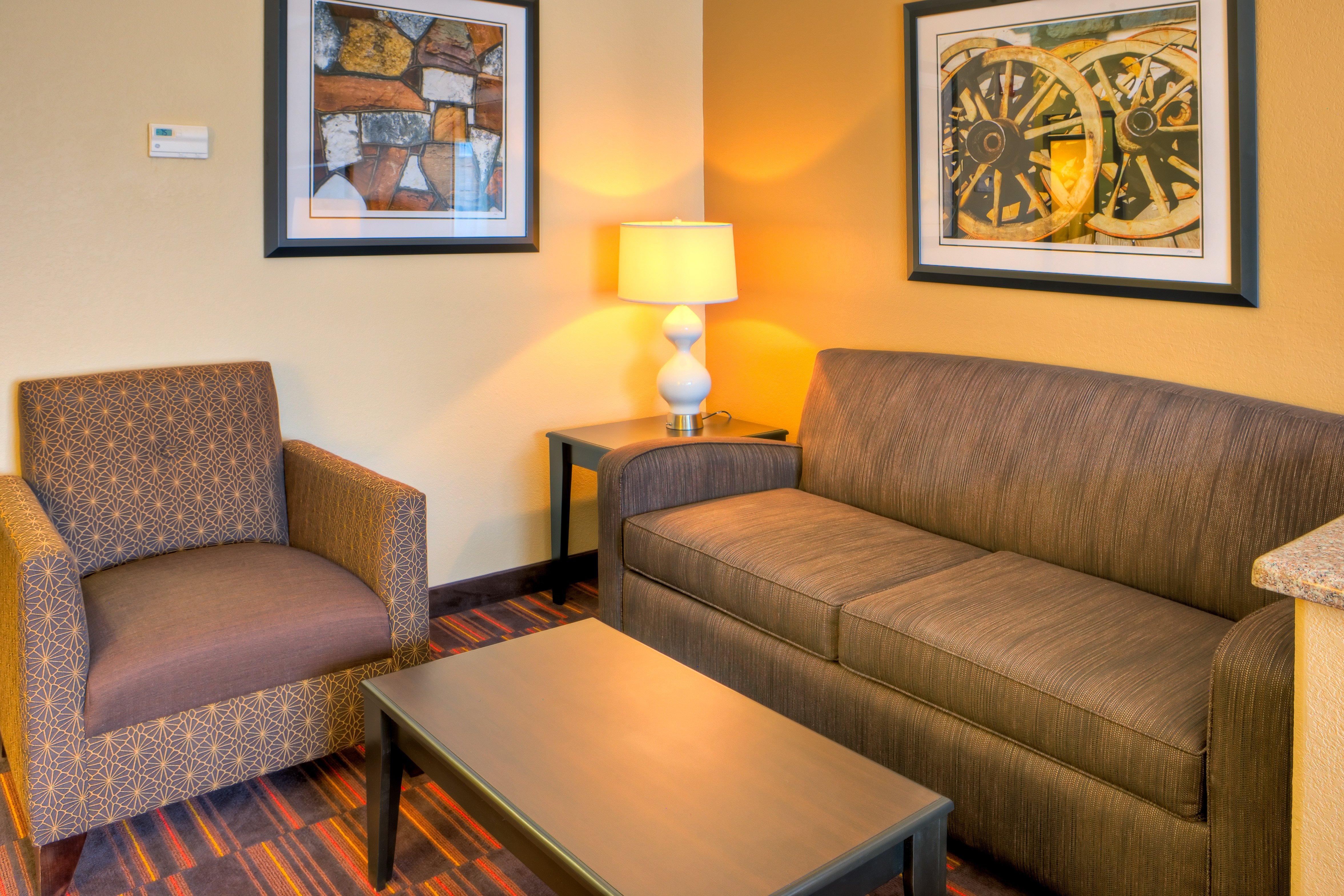 Holiday Inn Express And Suites Granbury By Ihg Экстерьер фото